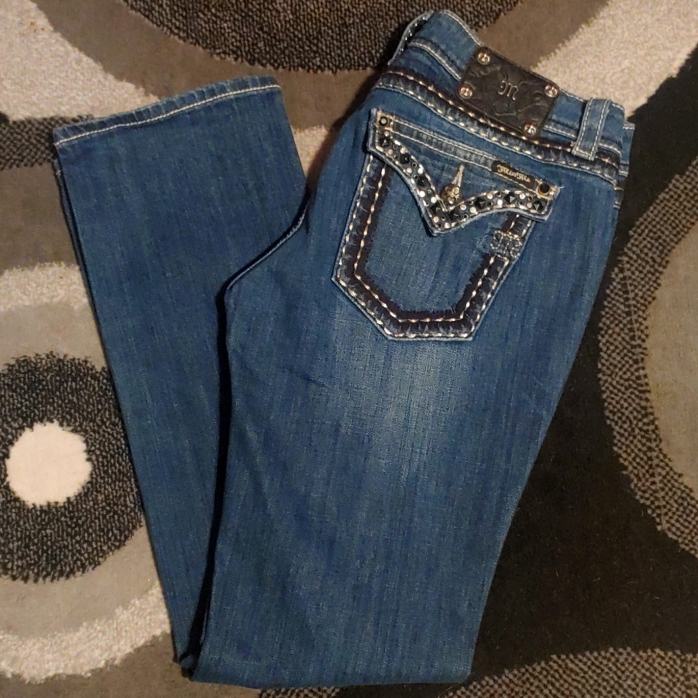 Miss Me Straight size 31